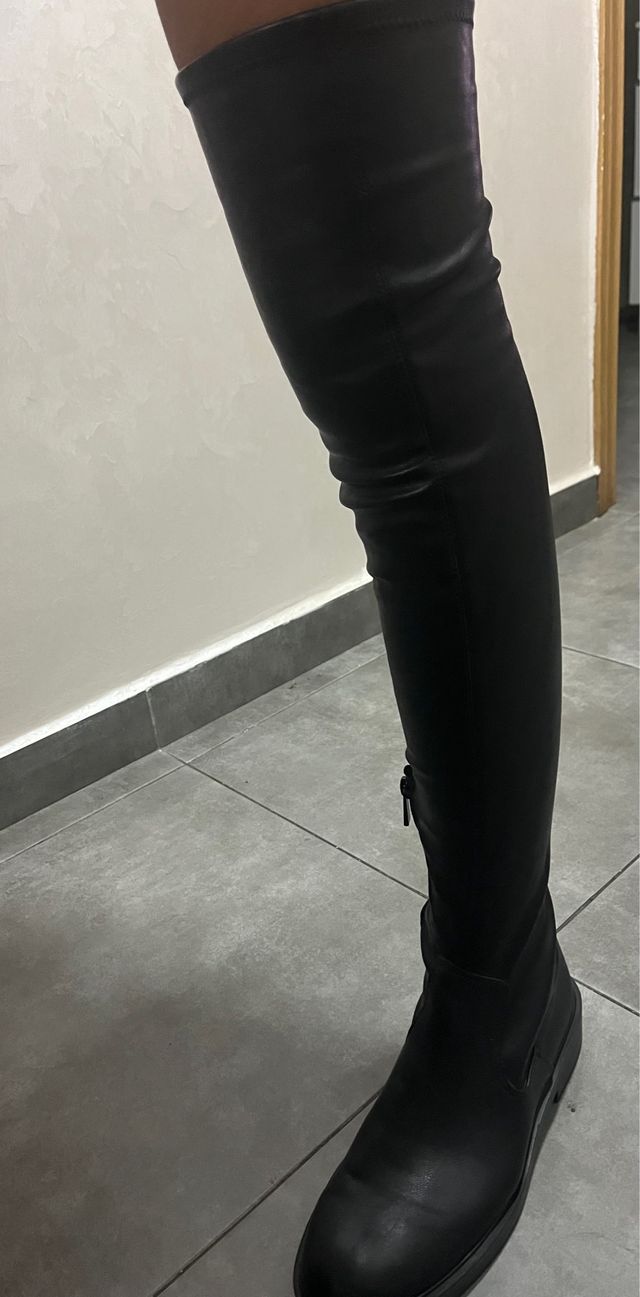 Botas altas Stradivarius negras nuevas