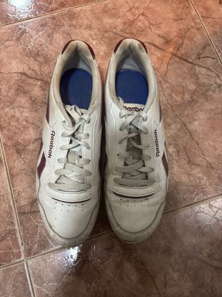 Zapatos Reebok Blancos y Rojos
