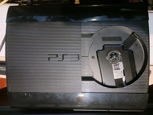 Consola PS3 Super Slim + 5 Juegos