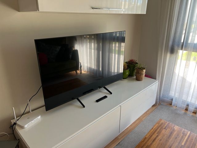 Sony BRAVIA KD-55X81K – 55″ 4K HDR Google TV