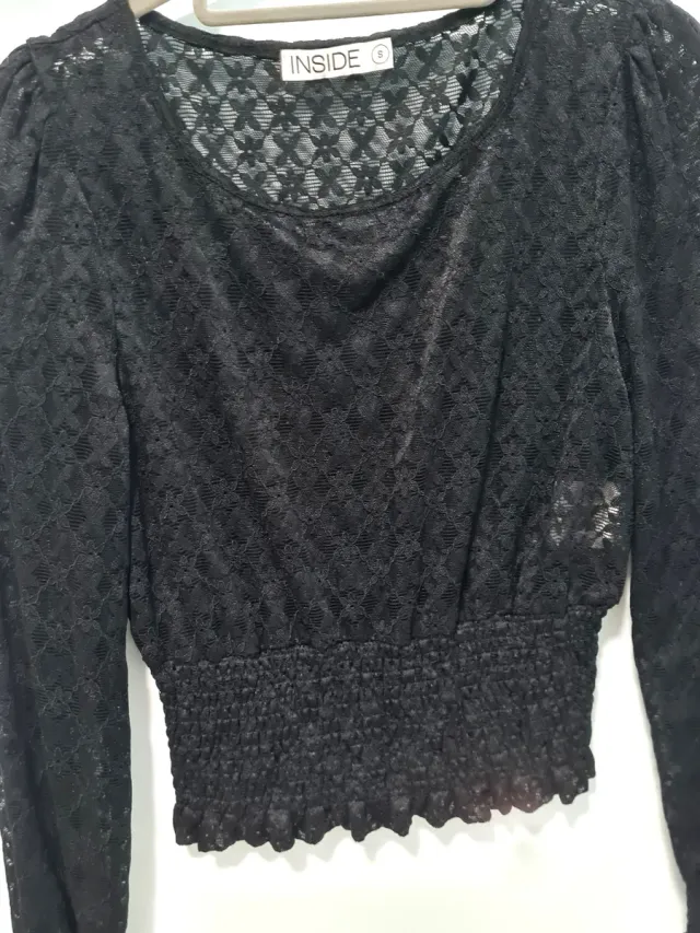 Blusa encaje manga larga Inside