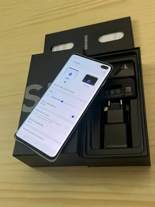 Samsung S10 Plus da 128 GB con doppia SIM. LTE gratuito.