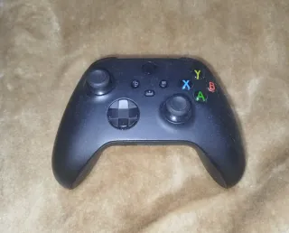 XBOX SERIE X 1TB + 2 COMANDI + GTA 5 + DUAL CHARGER