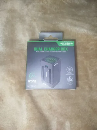 XBOX SERIE X 1TB + 2 COMANDI + GTA 5 + DUAL CHARGER