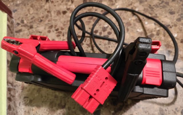 Arrancador 12V Coche / 24V Camión Rasmus Marine