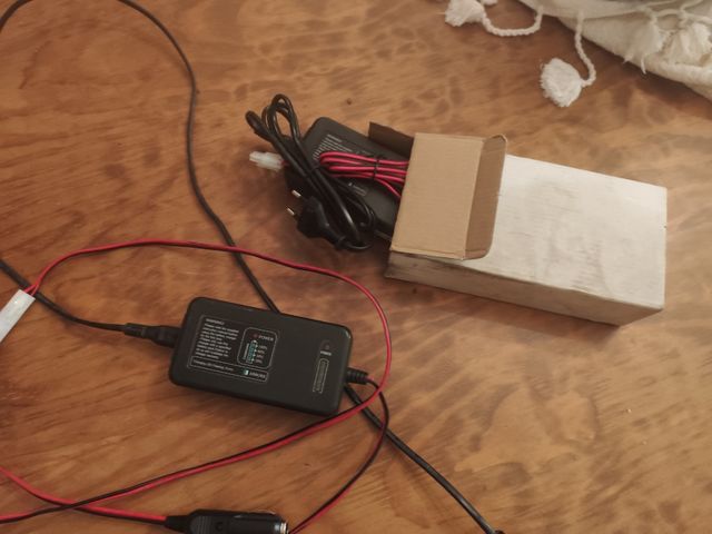 Arrancador 12V Coche / 24V Camión Rasmus Marine