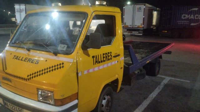 Se compran toda clase de vehículos para desguace.