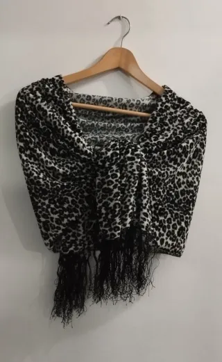 Chal bufanda terciopelo con flecos