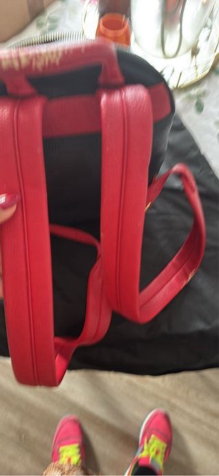 Zaino Moschino nero e rosso con cuore