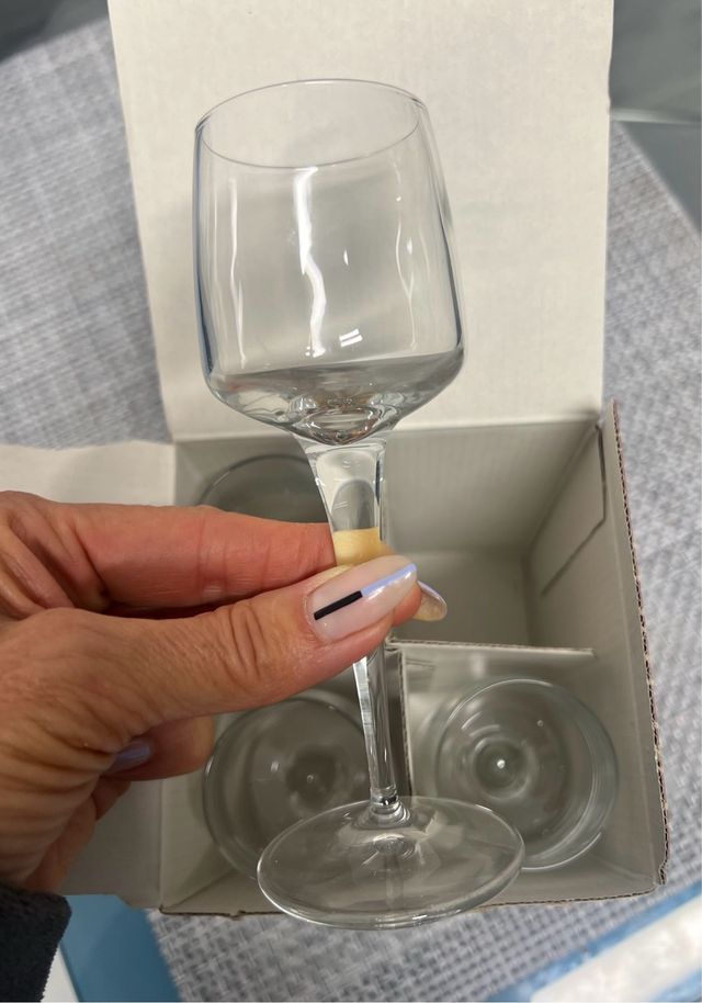 Juego 4 copas champán y 4 licor Thomas