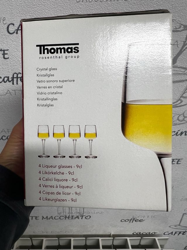 Juego 4 copas champán y 4 licor Thomas
