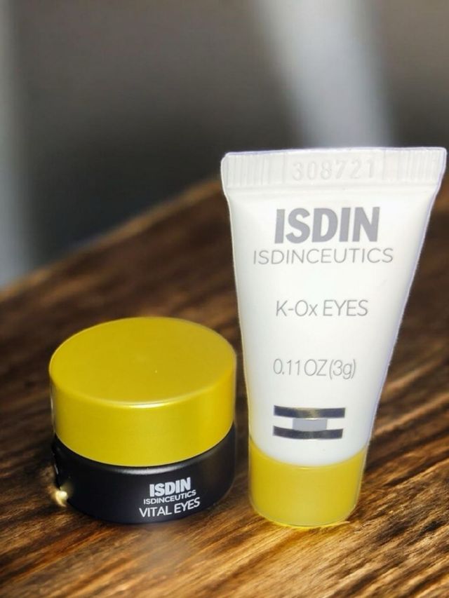 Caja Especial ISDINCeutics