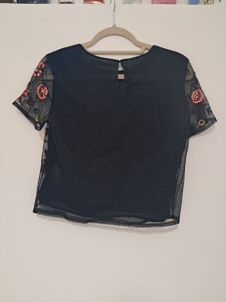 Camiseta Zara bordada flores XS