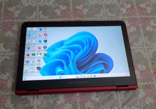 Ordenador portátil HP i5 SEXTA generación TÁCTIL 