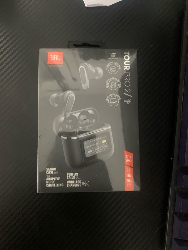 JBL Tour Pro 2 Auriculares Inalámbricos
