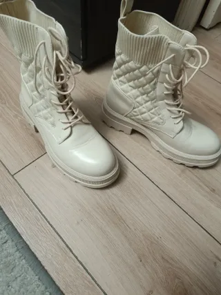 Botas de mujer beige