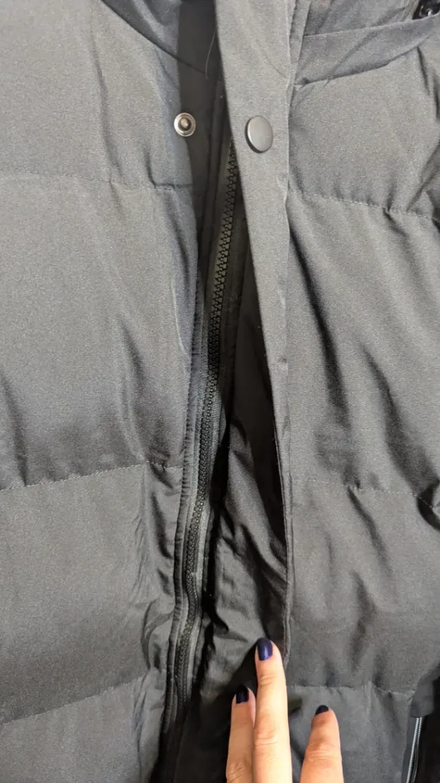 Abrigo preto para homem tamanho XL com capuz