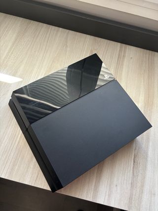 PS4 500GB Negra + Mandos