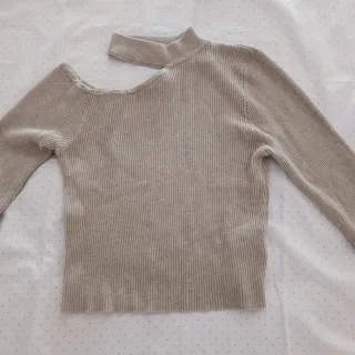 Jersey beige con abertura