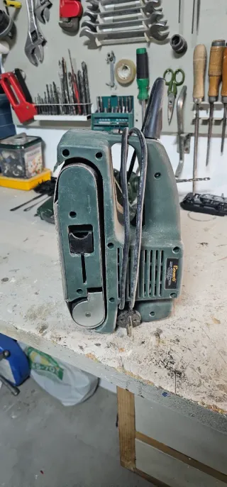 Lijadora de banda eléctrica