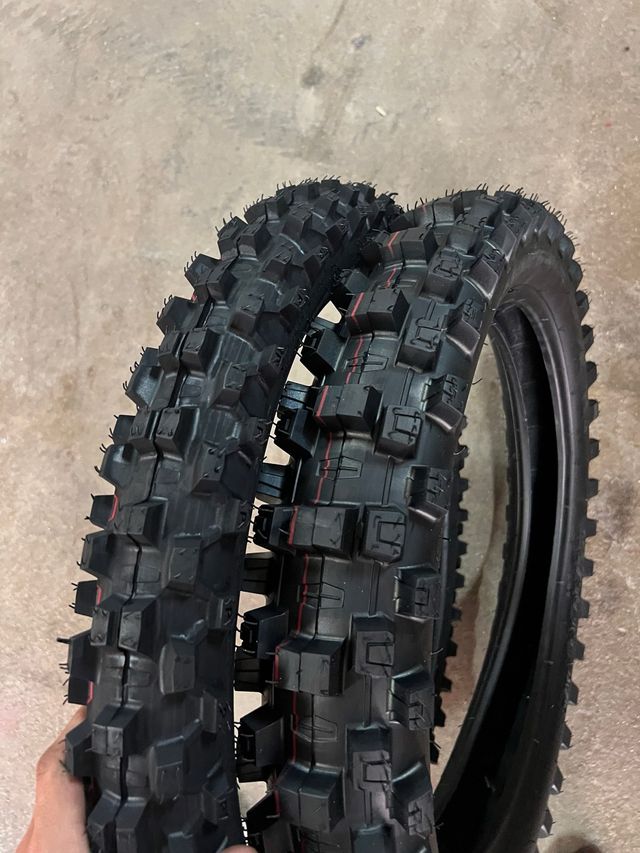 Neumáticos Motocross x2