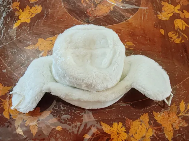 Cappello russo colbacco con stella rossa