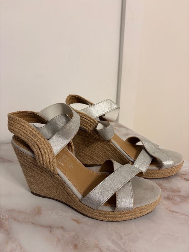 Sandali con zeppa argentati taglia 40