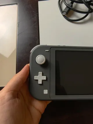 Nintendo Switch Lite Grigio/Bianco + Animal Crossing