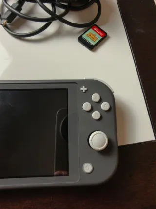 Nintendo Switch Lite Grigio/Bianco + Animal Crossing