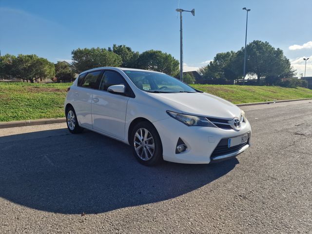 Toyota Auris 1.4D 90cv 2014