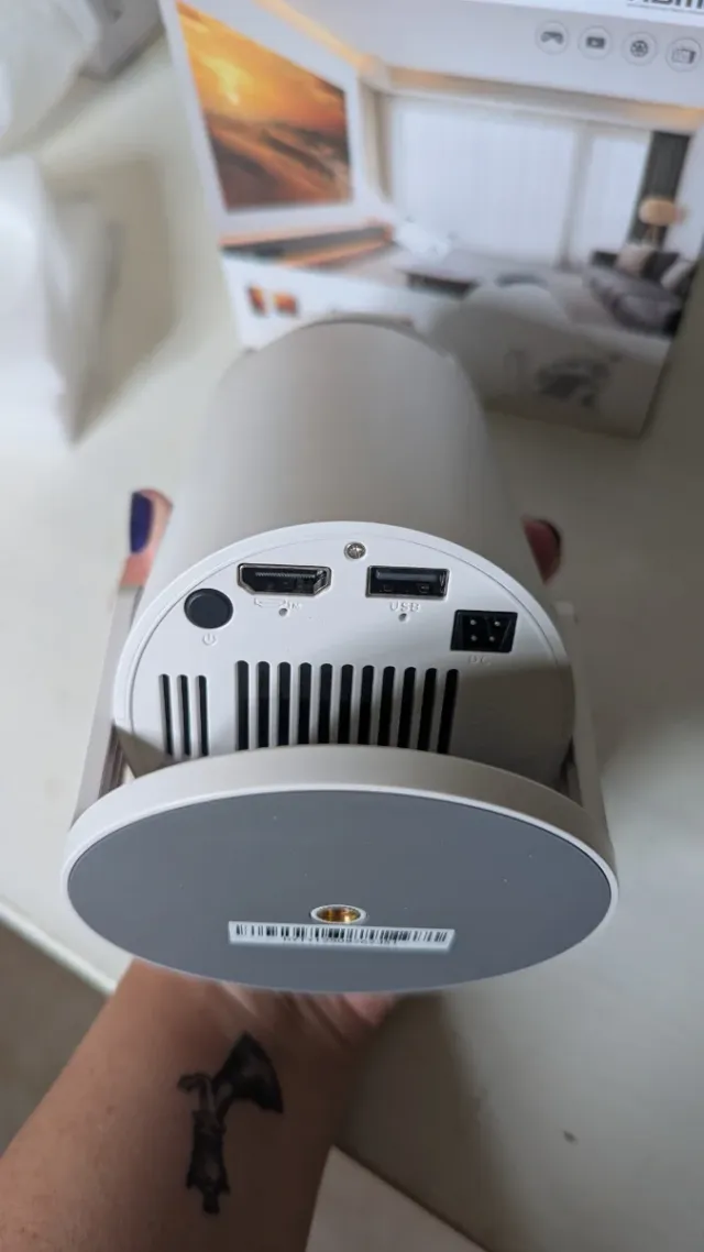 Projetor Magcubic HY300Pro Cinema em Casa