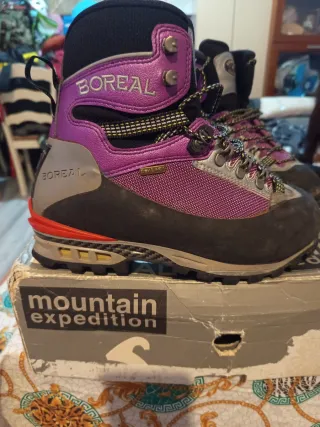 Botas Montaña Boreal Semirrígidas Talla 38