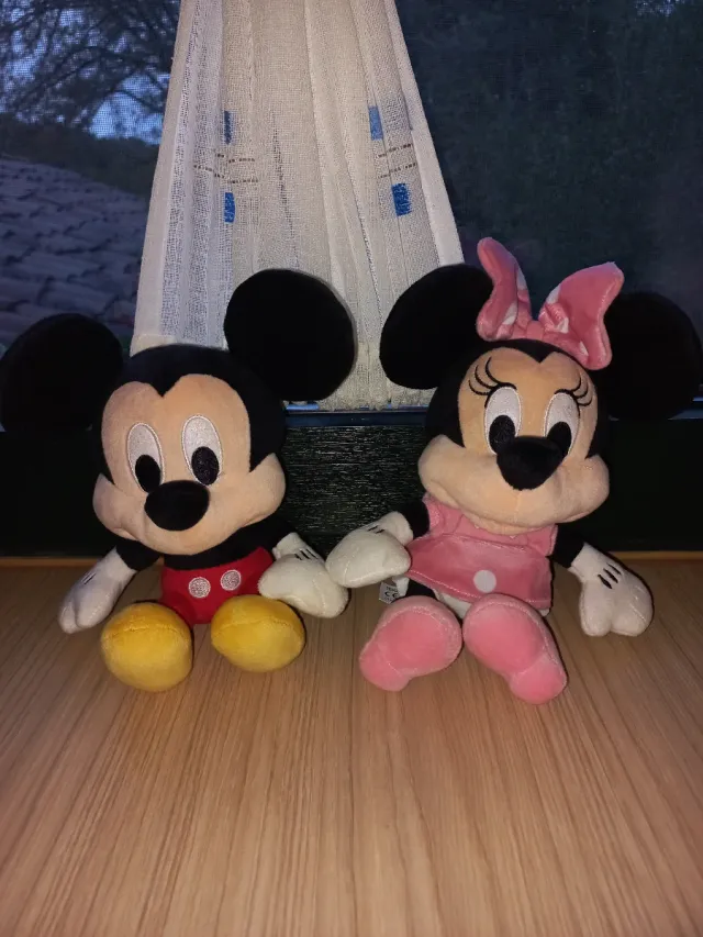 Mickey y Minnie Peluches