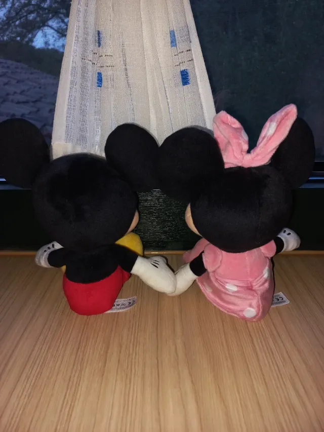 Mickey y Minnie Peluches