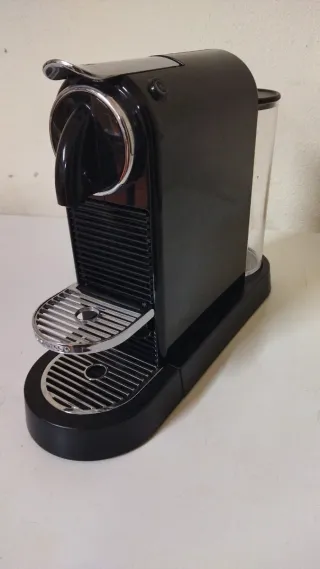 Cafeteira Nespresso CITIZ Preta