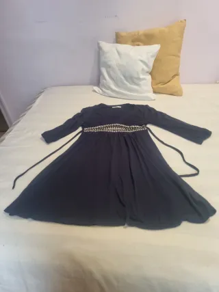 Vestido azul punto con tachuelas