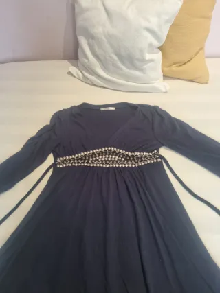 Vestido azul punto con tachuelas