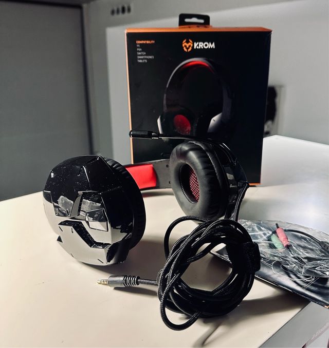 Fones de ouvido para jogos KROM KYN 50 mm · Impecáveis