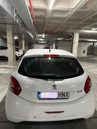 Peugeot 208 2013