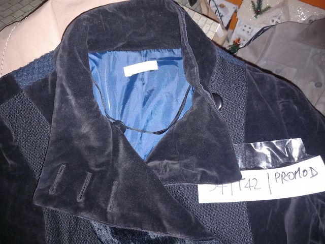 54- Abrigo Promod negro nuevo - Talla 42