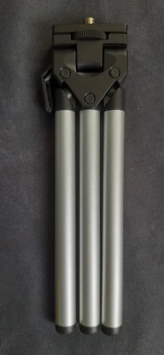 Pack de 2 Mini Trípodes por sólo 6€