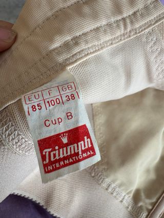 Elegante sujetador vintage beige