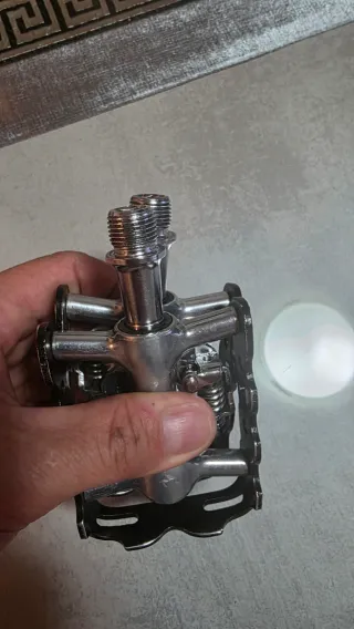 Pedales de bicicleta ELTIN semiautomáticos