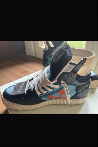 Scarpe Off-White Off Court 3.0 Nero Blu