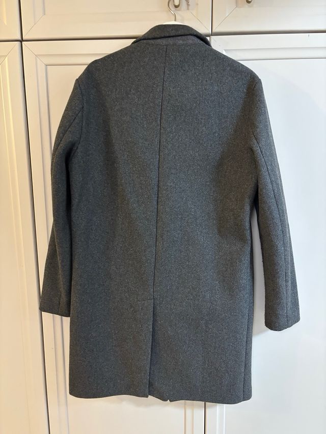 Abrigo largo Zara gris