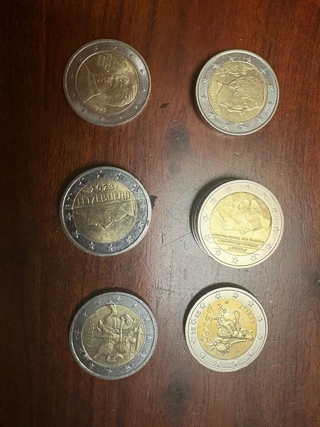 Lote 108 Monedas 2€ (de año)