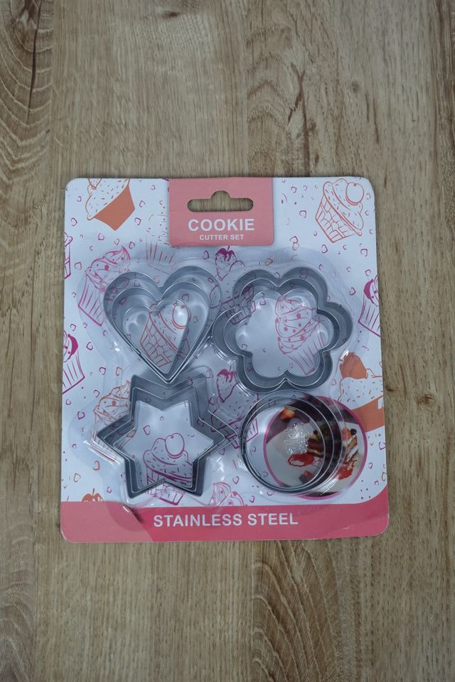 Conjunto de moldes de biscoitos em aço inoxidável 12 peças