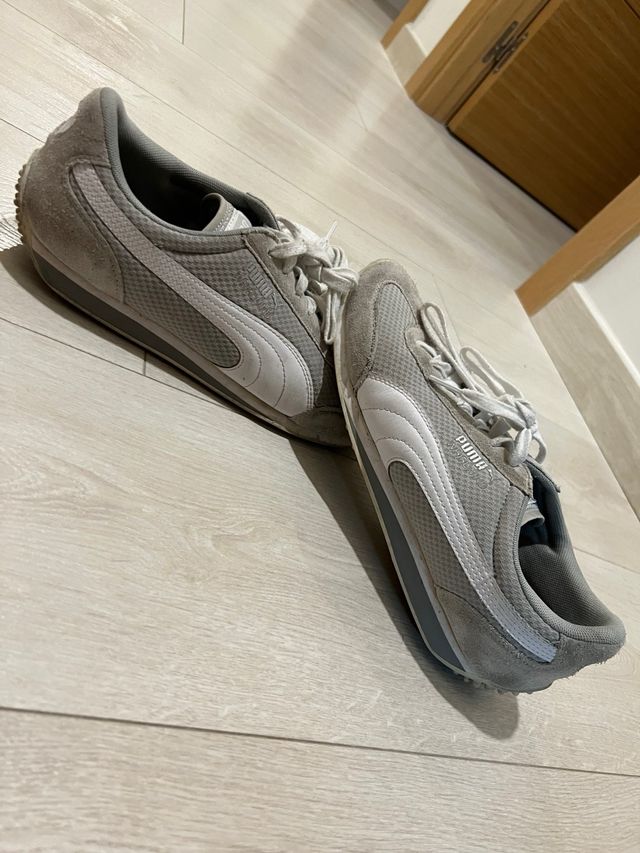 Zapatillas Puma Grises y Blancas