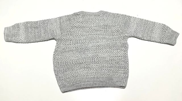 Suéter tejido bebé gris