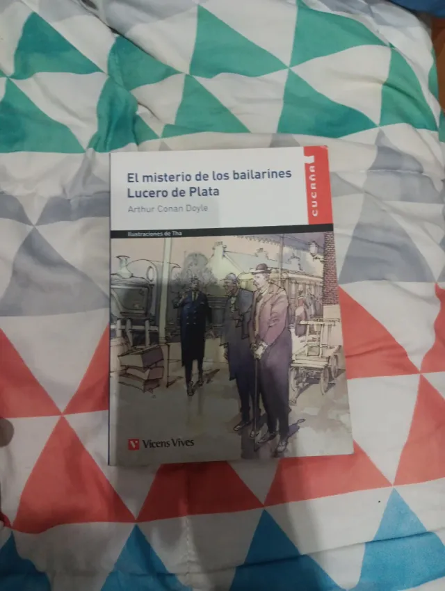 El Misterio De Los Bailarines. Lucero De Plata ...